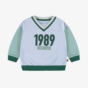 S25B4104B-100_F2_4a924c14-b1a5-48bf-8228-5aa9c12d2f72.jpgv1748007335 Chandail bleu en coton français avec imprimé 1989, bébé