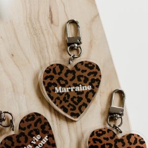 c7c74f_79946bb1b8d746338fdad6694513430bmv2.jpg Porte-Clés MARRAINE Léopard MARRON FONCÉ