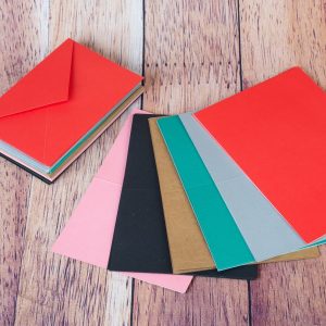 cartescouleursvariees.jpgv1593777362 6 ensembles de cartes et enveloppes - choix de couleurs