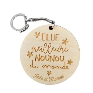 porte-cles-rond-la-meilleure-c-est.jpg Porte-clés en bois « Elue meilleure Nounou du monde »